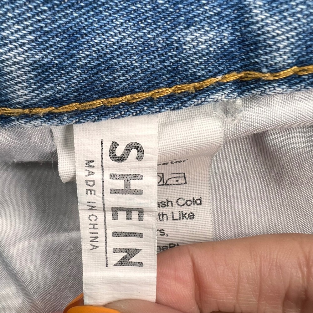 SHEIN Womens High Waisted Distressed Mom Jeans Light Wash Blue Ripped XS Crop - Picture 4 of 14
